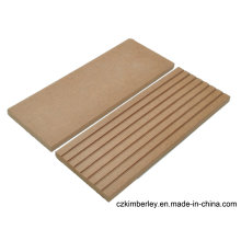 100% de bois recyclable en plastique composite WPC Solid Decking de Chine